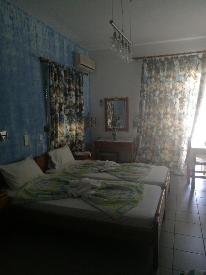 Adamas Rooms Paleochora Buitenkant foto